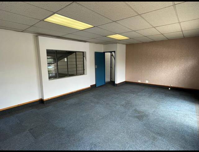 INDUSTRIAL PROPERTY TO RENT IN HENNOPSPARK